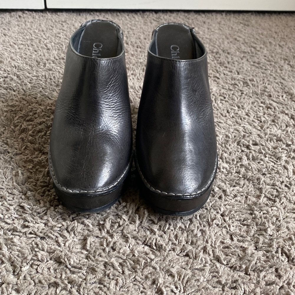 Chloe Black leather black open back shoe. Size 38.